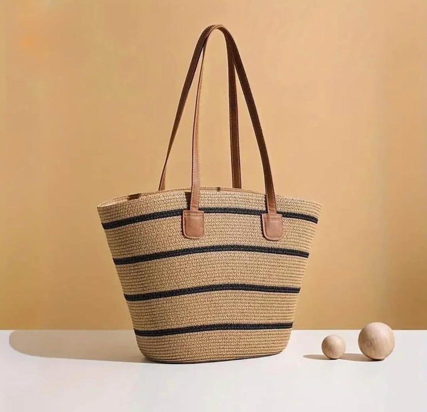 Chic Summer Tote β Straw Woven Bucket Bag with Strap