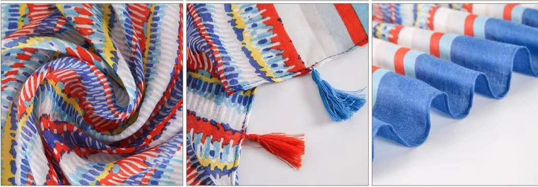 Cotton scarf with tassels