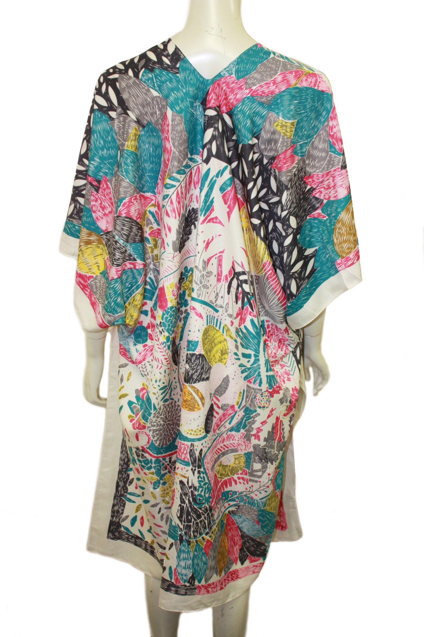 Abstract printed kimono