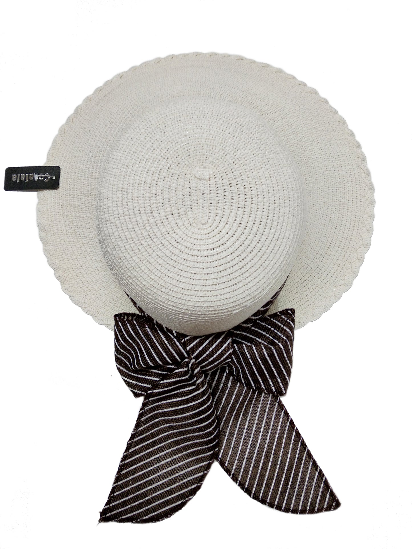 Straw hat with bow