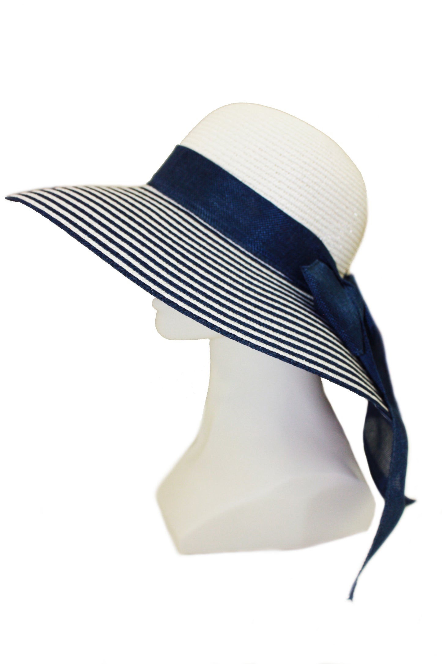 Floppy straw hat with ribbon
