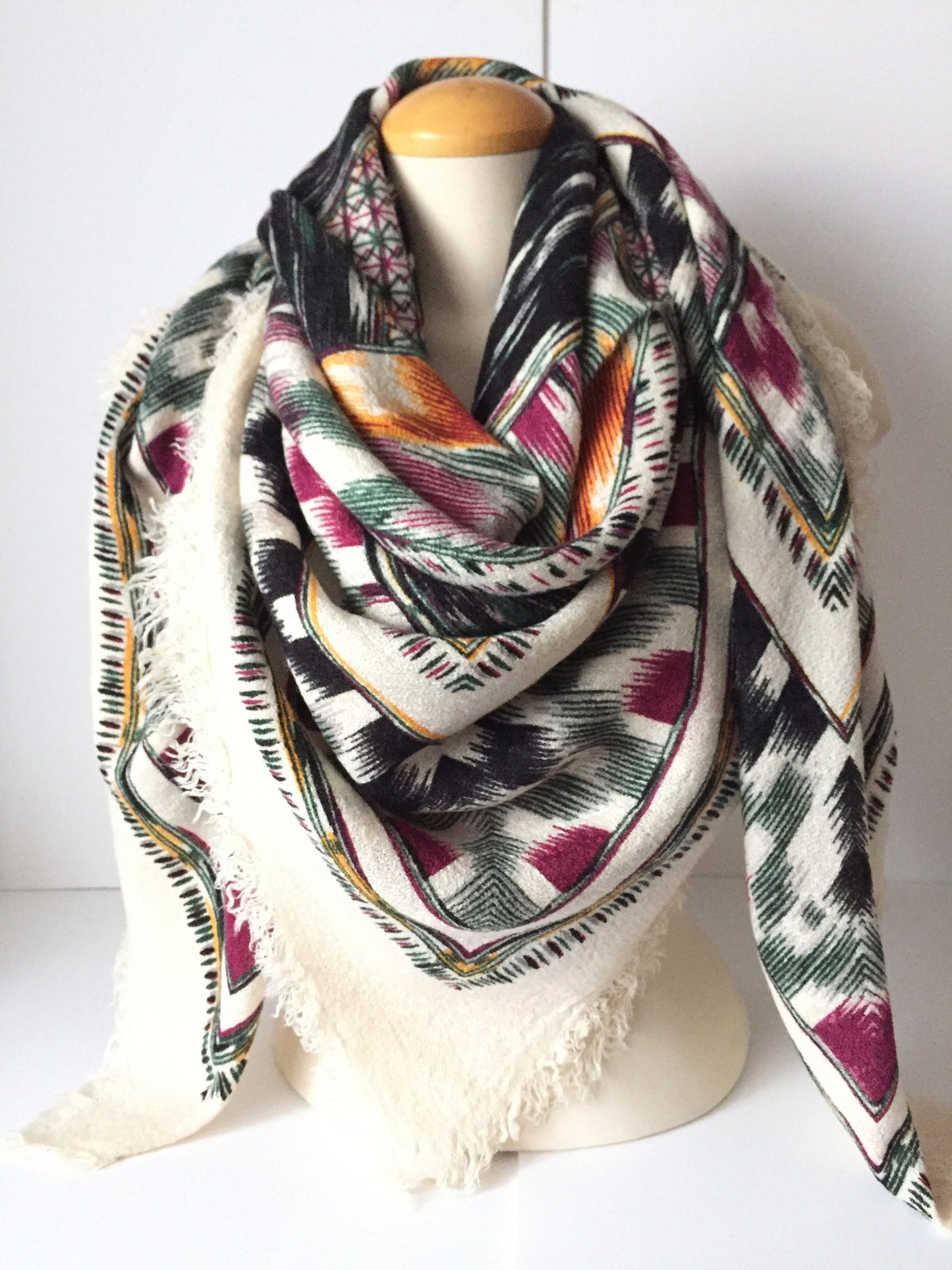 DP2512-01 - Coralala