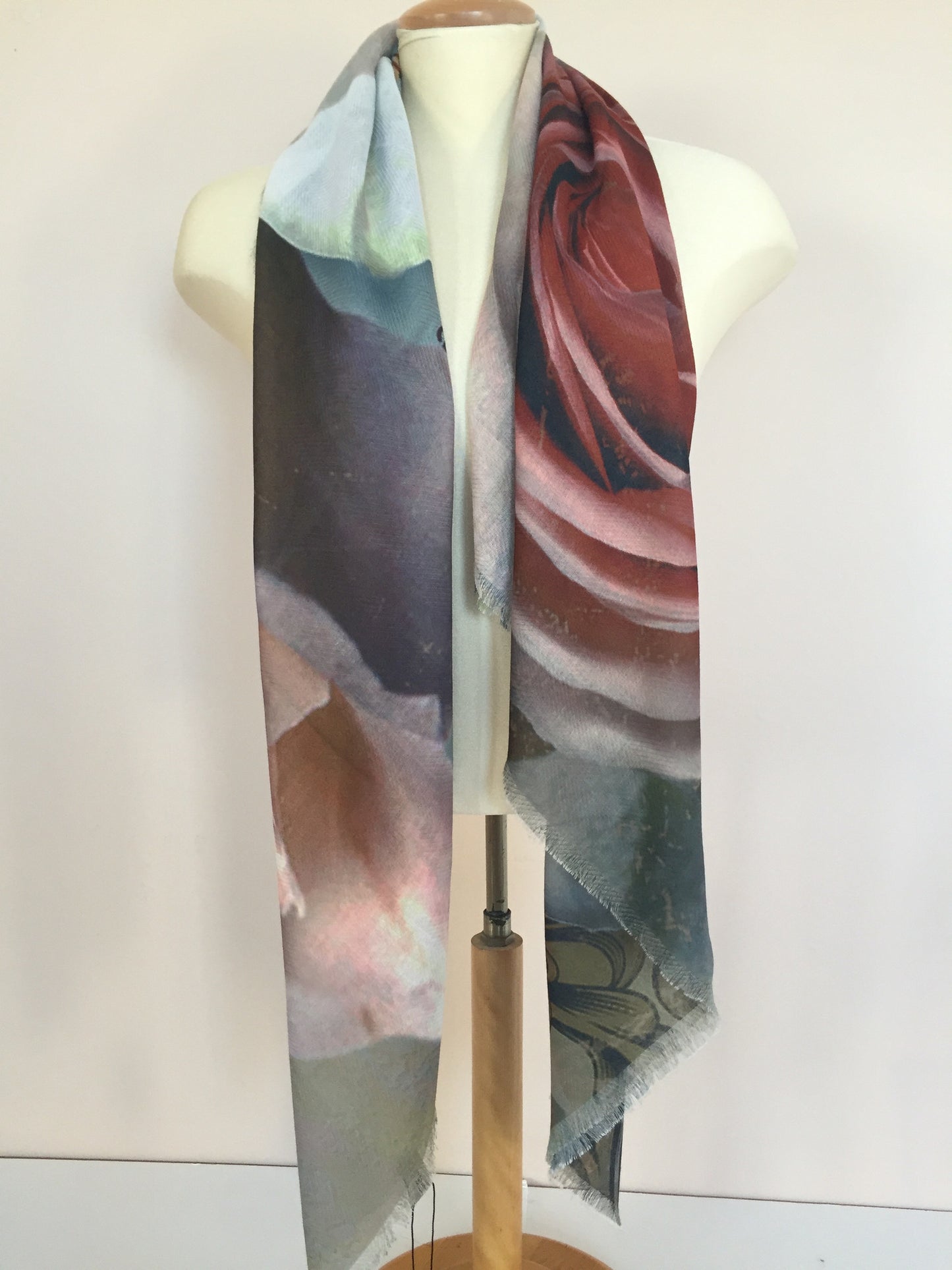 DP3006-03 - Coralala - 2