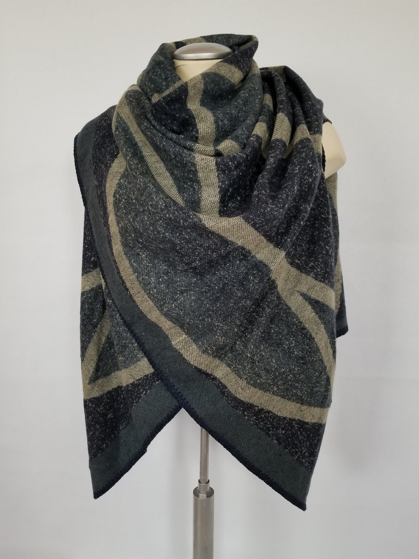 VE2217-04 - Coralala