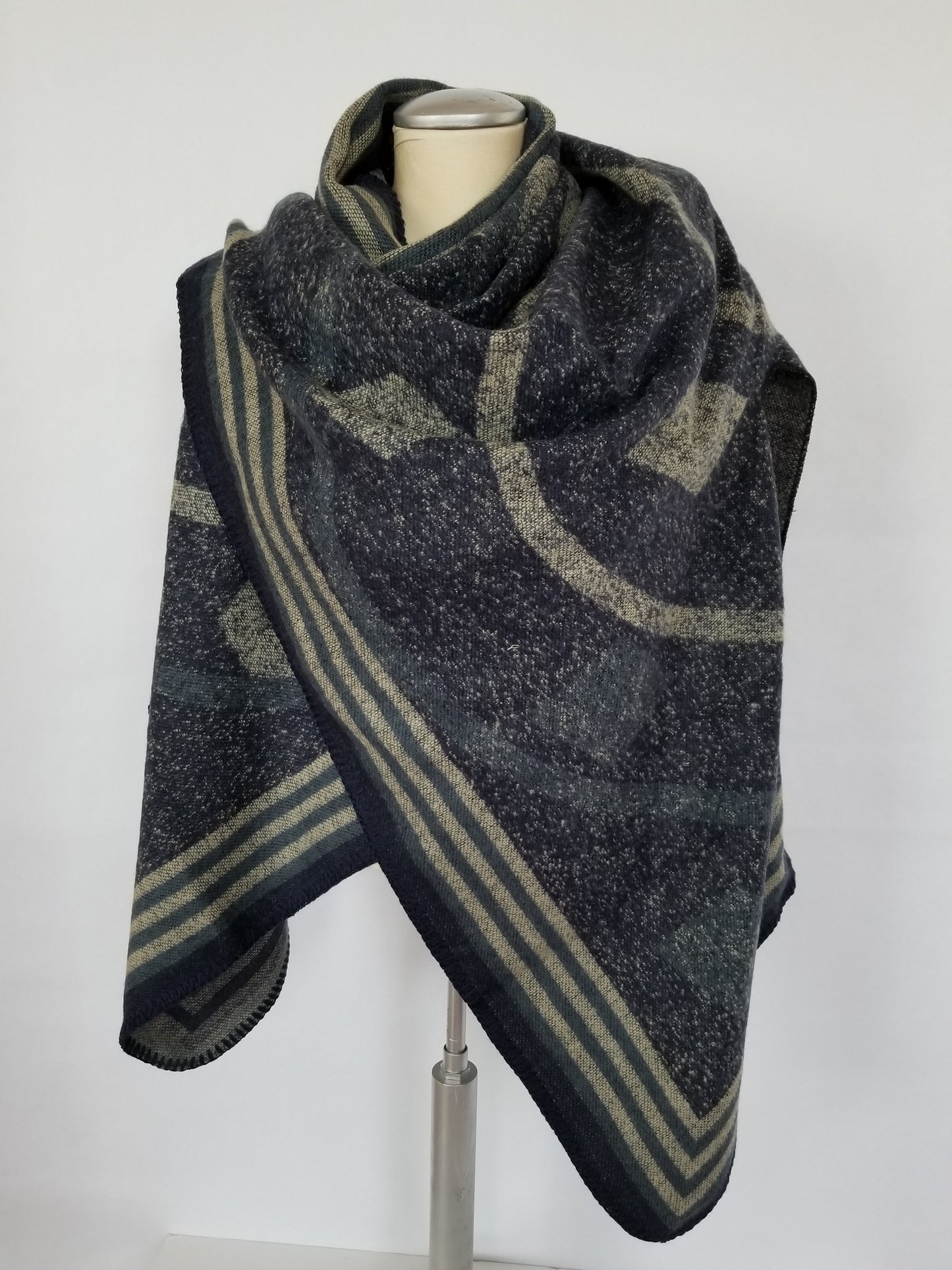 VE2217-13 ( Currently on backorder) - Coralala